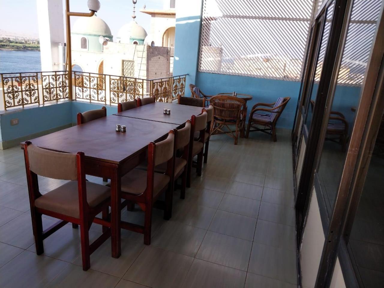 Merry Land Hotel & Roof Top Nile Restaurant Luxor Eksteriør bilde