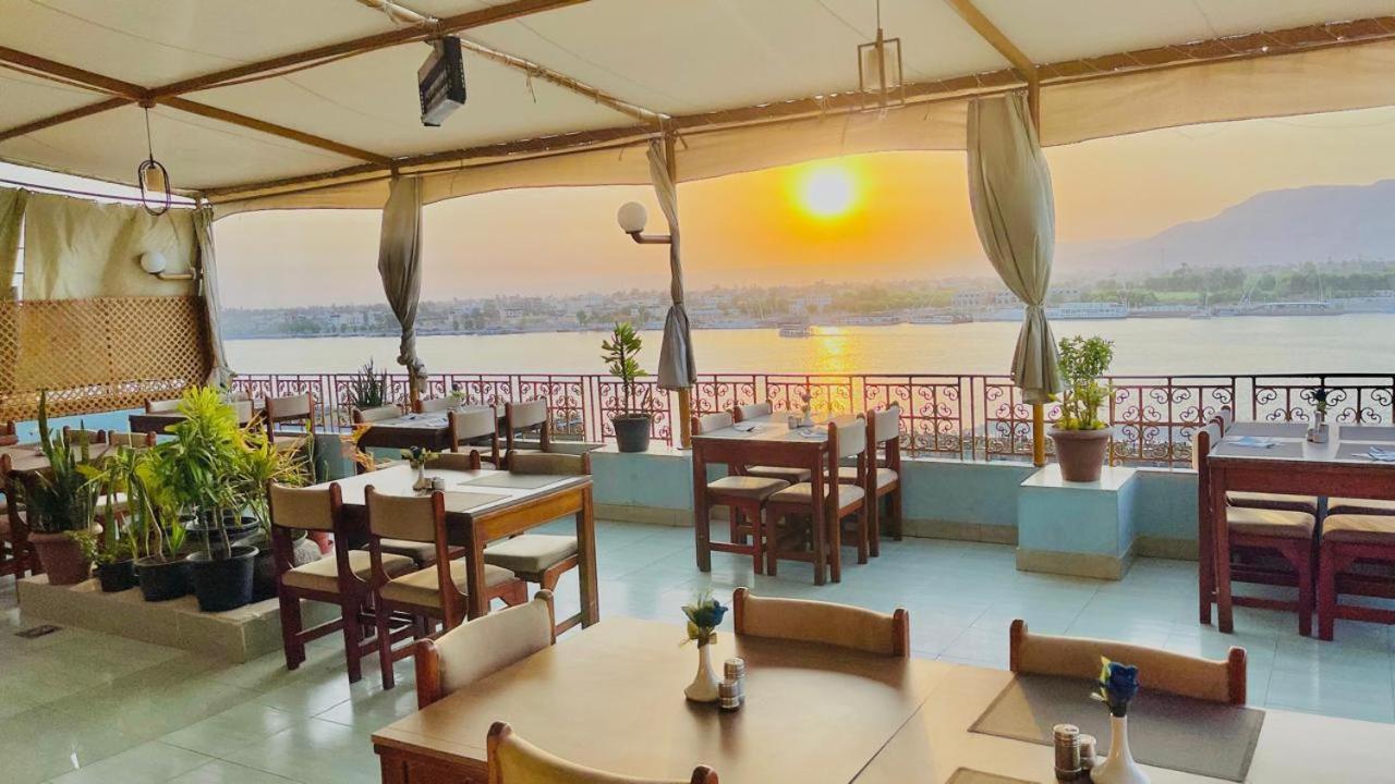 Merry Land Hotel & Roof Top Nile Restaurant Luxor Eksteriør bilde