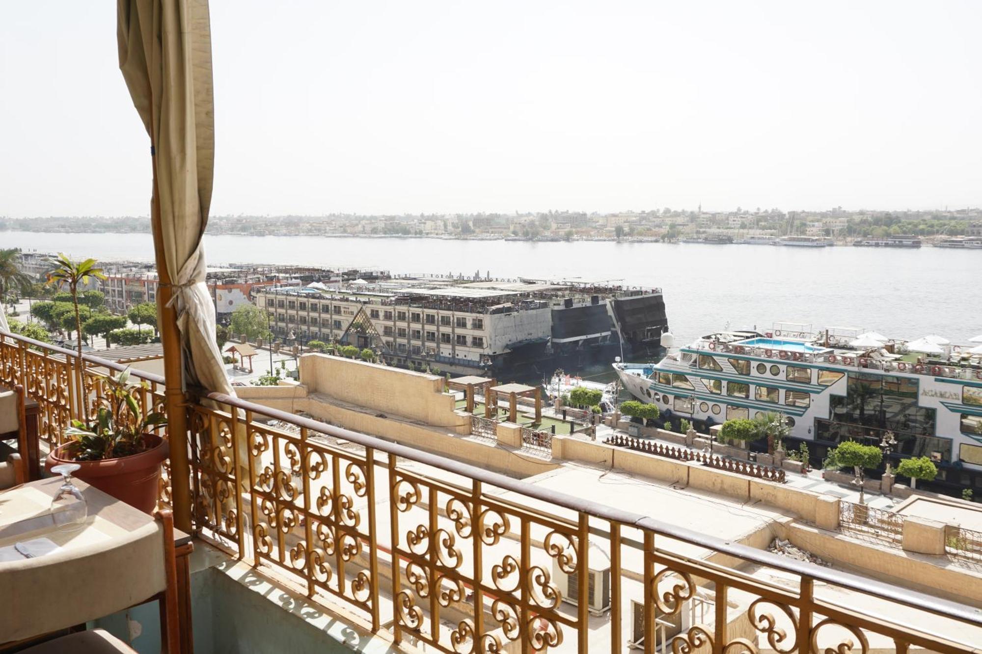 Merry Land Hotel & Roof Top Nile Restaurant Luxor Eksteriør bilde